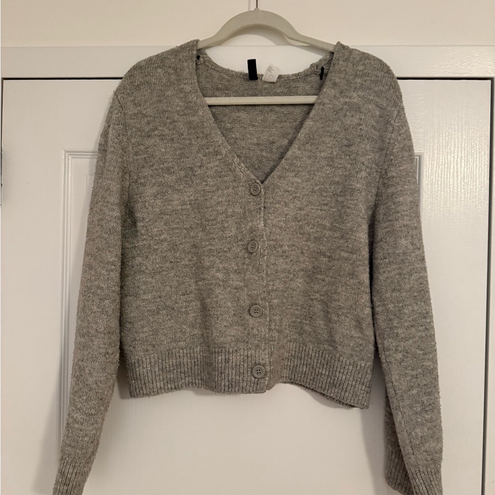 H&M Light Gray V-Neck Cardigan